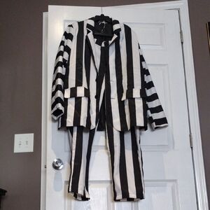 Black and White Striped Men's Blazer and Pants Set